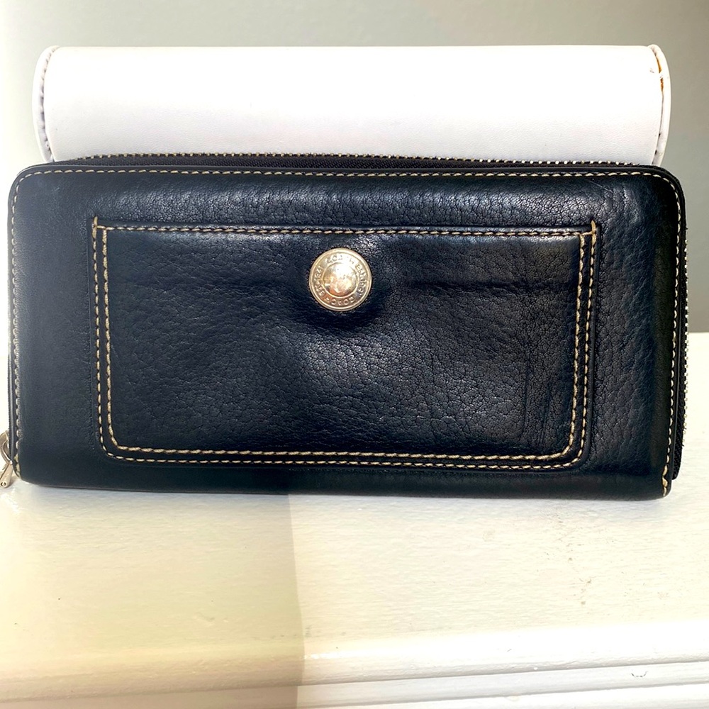 Coach Vintage Black Leather Wallet with Silver Hardware.